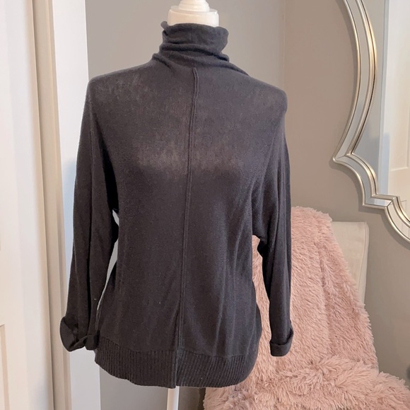 Zips in the back sweater by Philanthropy - Picture 2 of 9